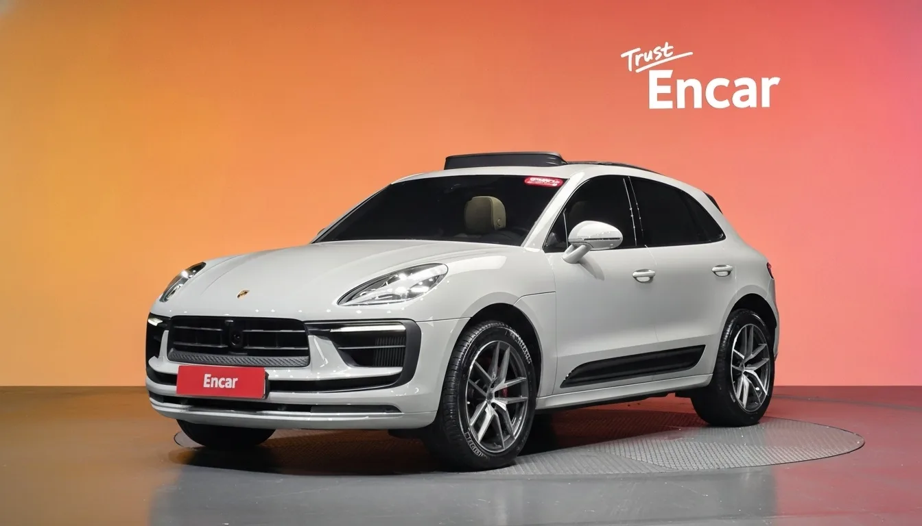 2023 Porsche Macan