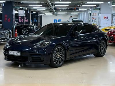 2018 Porsche Panamera