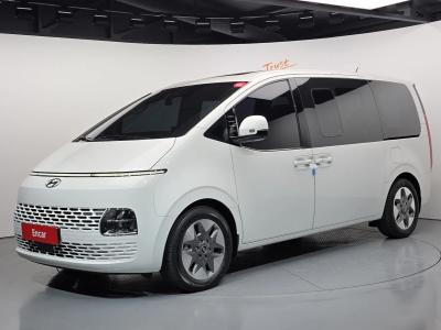 2023 Hyundai Staria