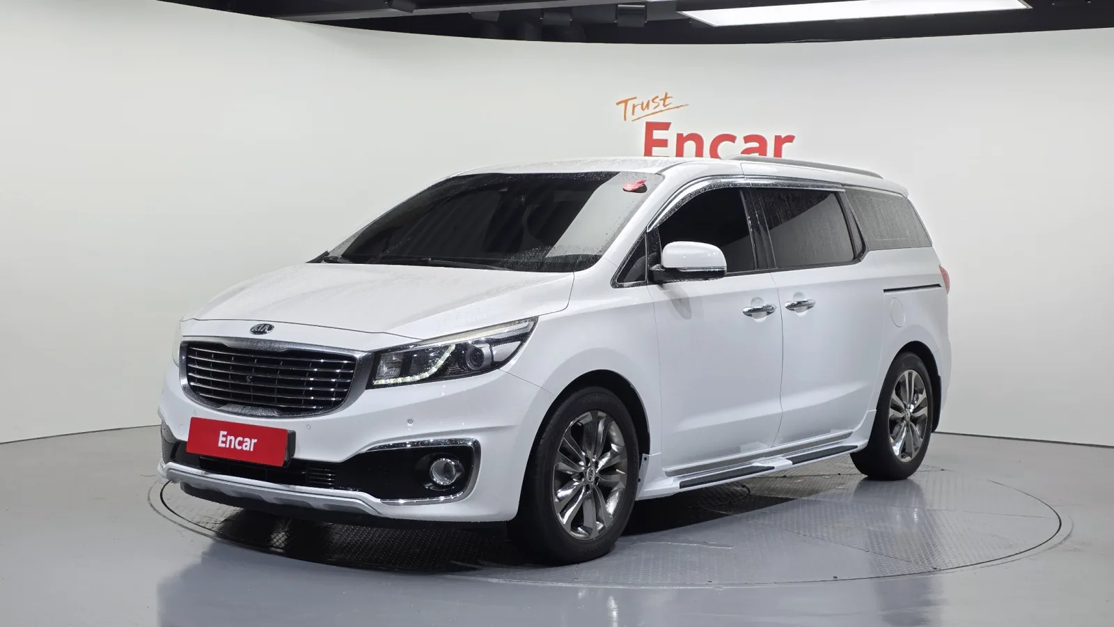 2017 Kia Carnival