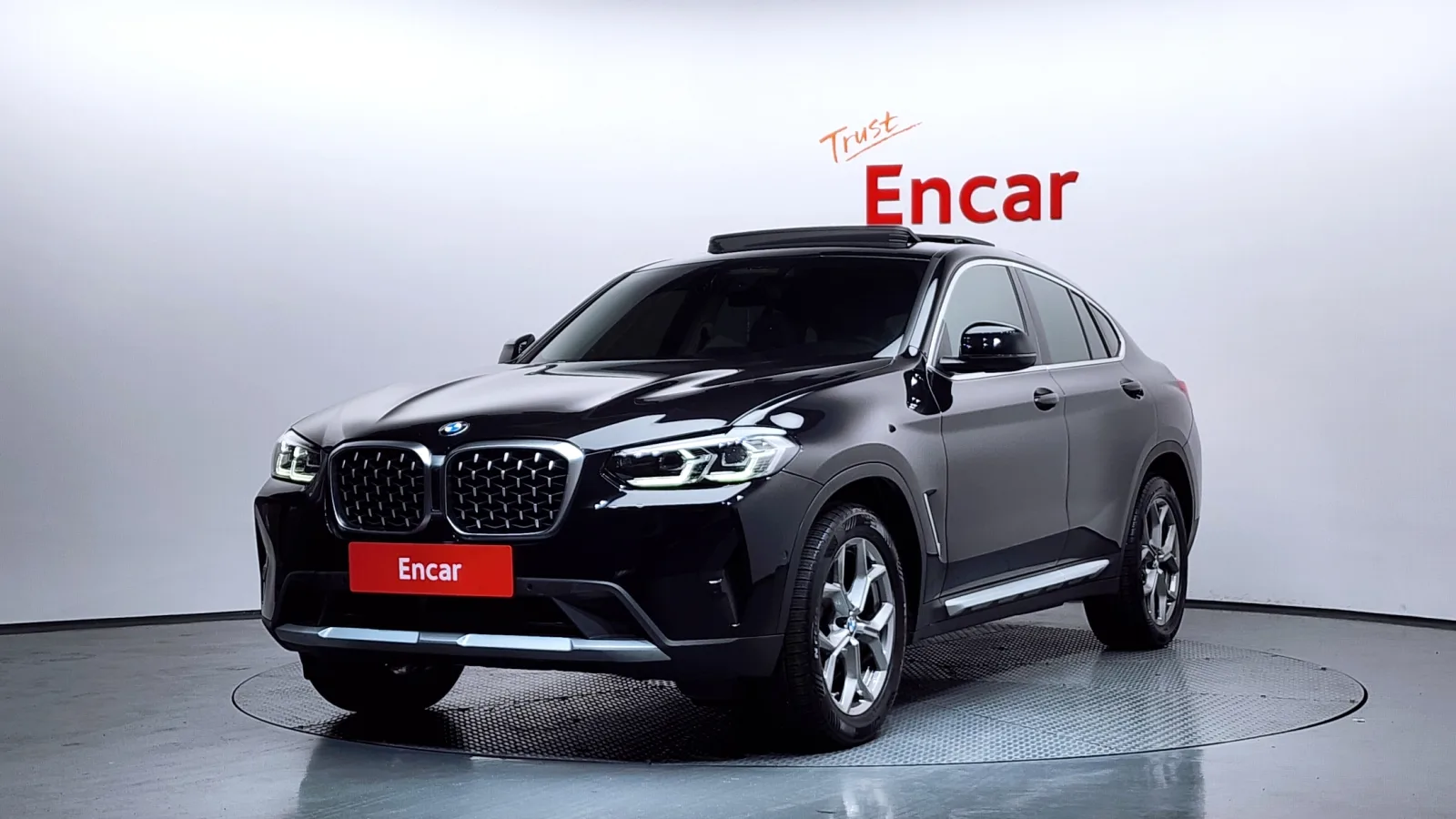 2023 BMW X4