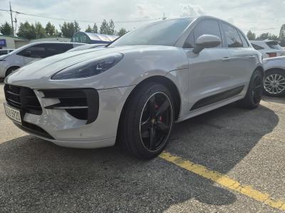 2021 Porsche Macan