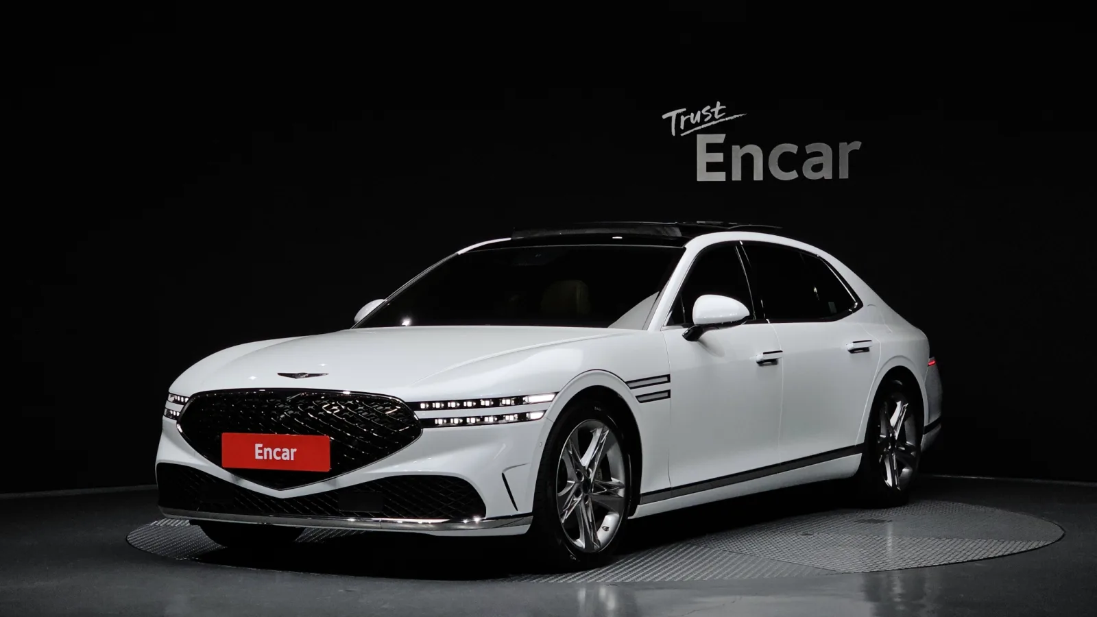 2022 Genesis G90