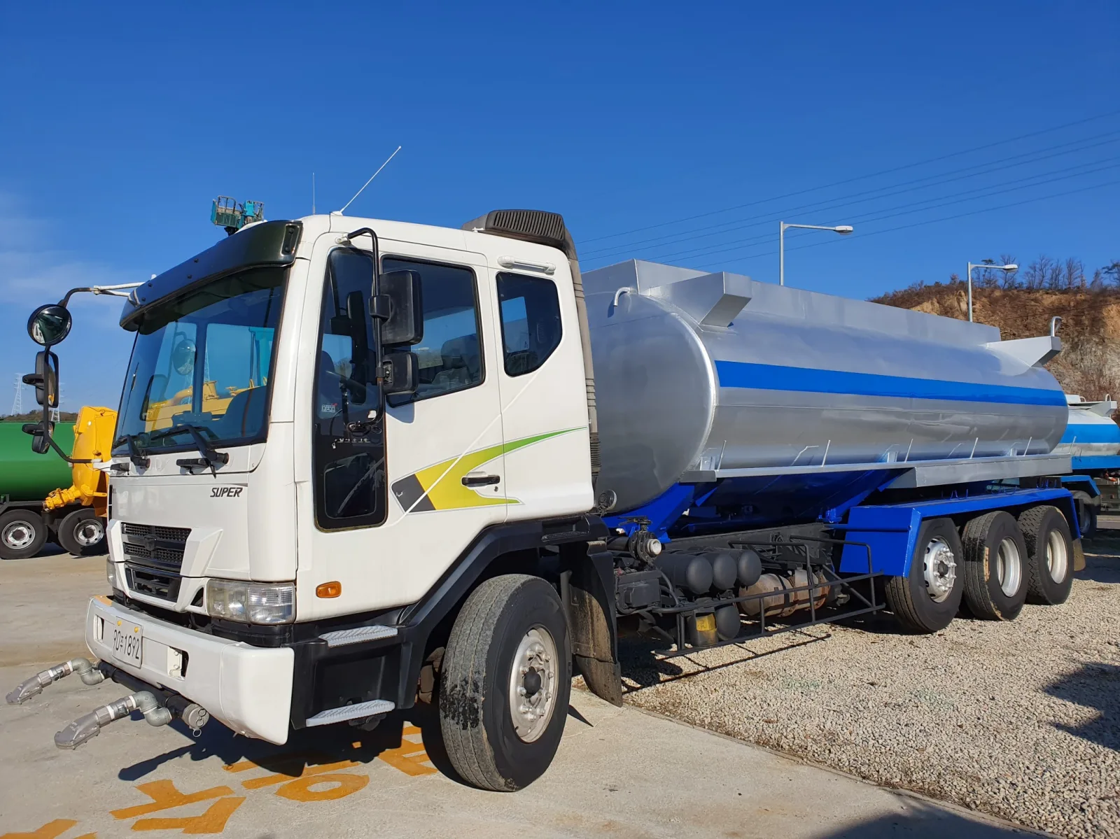2003 Tata Daewoo Novus Heavy Truck