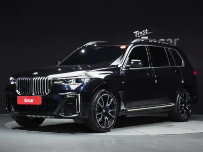 2022 BMW X7