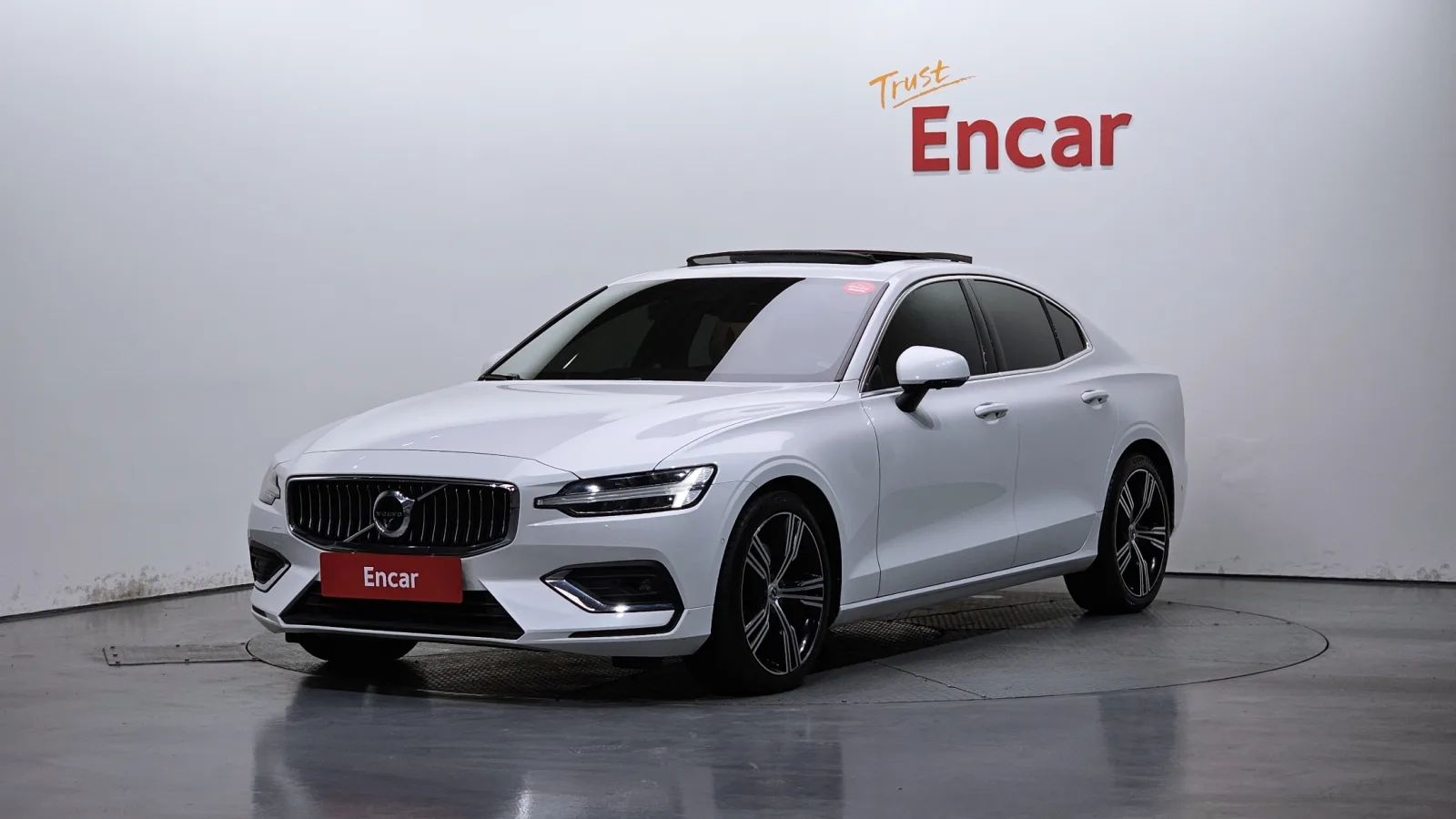2022 Volvo S60