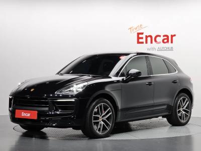 2022 Porsche Macan