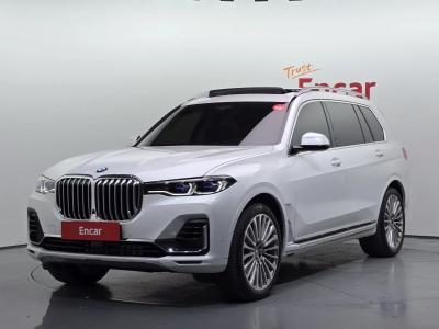 2022 BMW X7