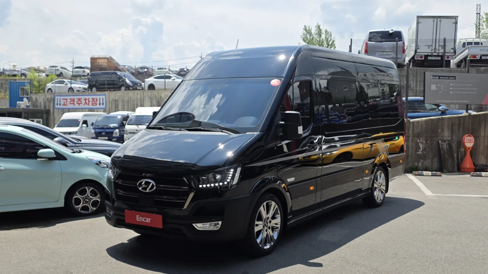 2021 Hyundai Solati
