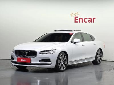 2021 Volvo S90