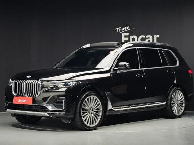 2021 BMW X7