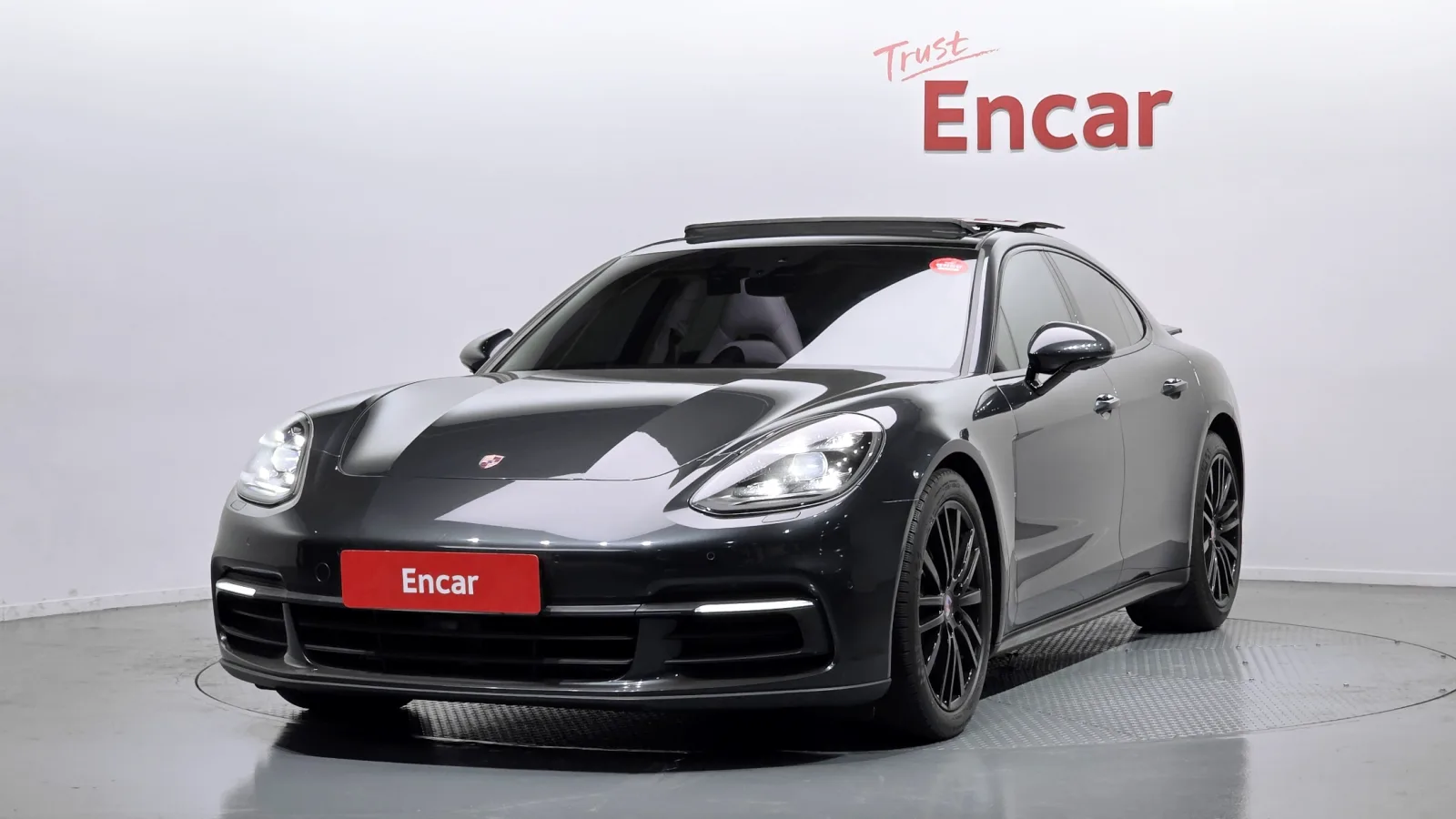2018 Porsche Panamera