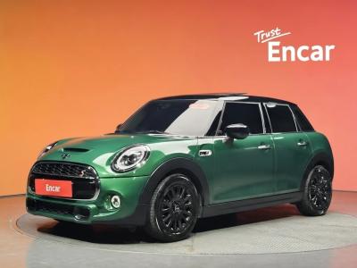 2020 MINI Cooper