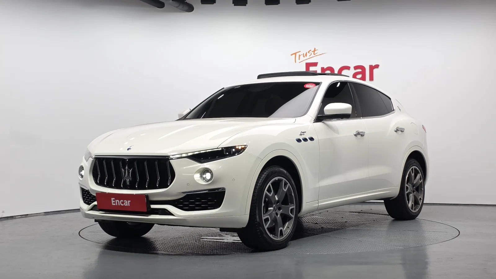2022 Maserati Levante