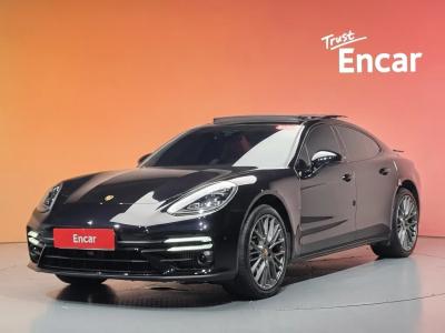 2023 Porsche Panamera