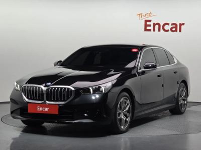2025 BMW i5