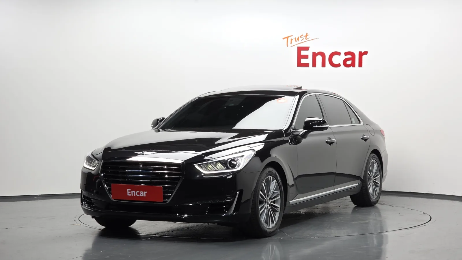 2018 Genesis EQ900