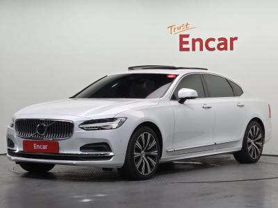 2023 Volvo S90