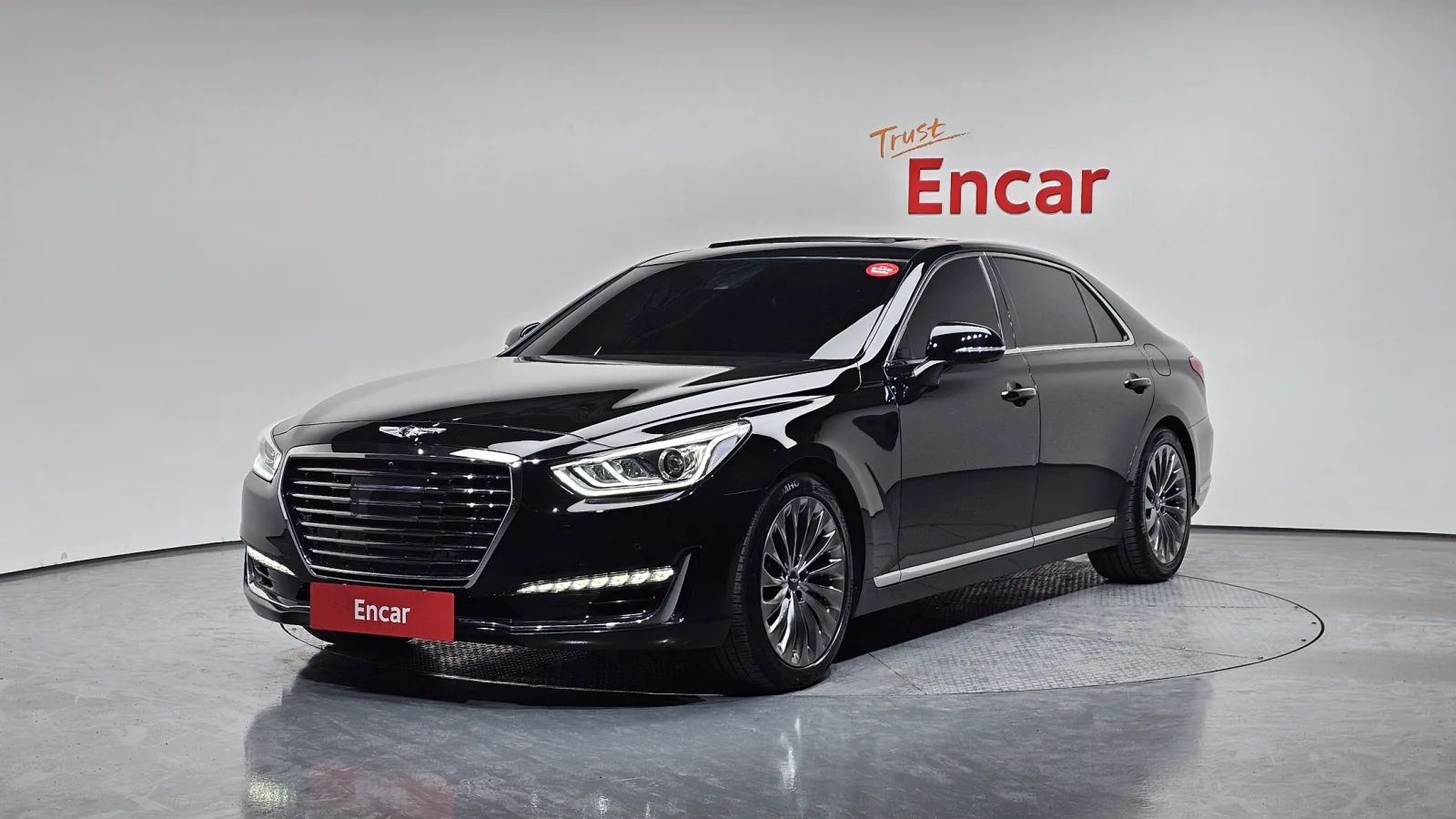 2016 Genesis EQ900