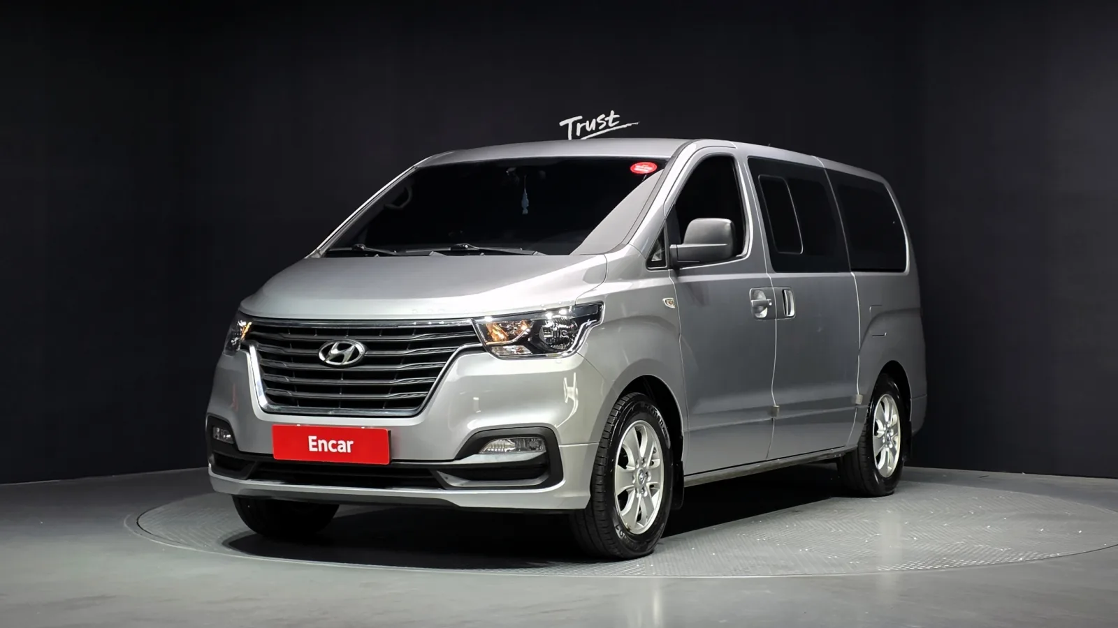 2020 Hyundai Starex