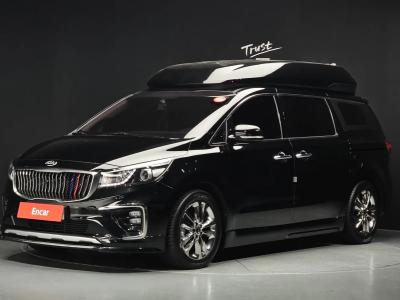 2015 Kia Carnival