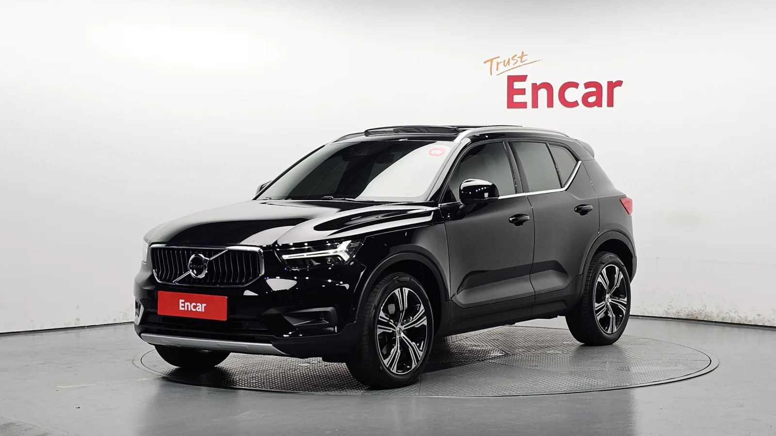 2022 Volvo XC40