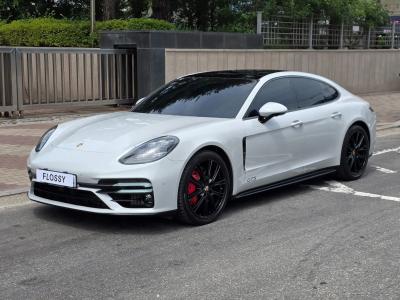 2019 Porsche Panamera