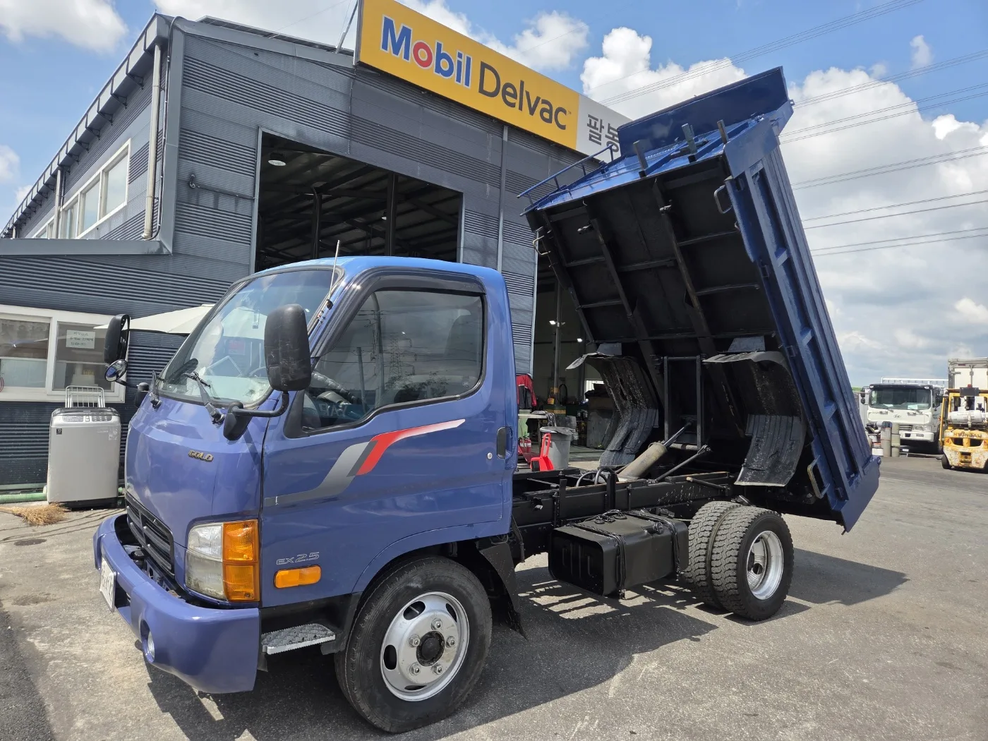 2002 Hyundai Mighty 2