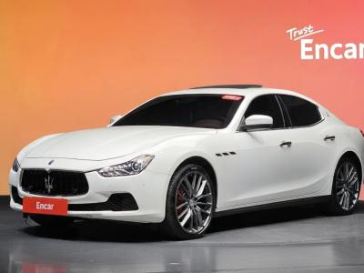 2017 Maserati Ghibli