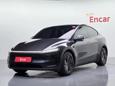 2025 Tesla Model Y