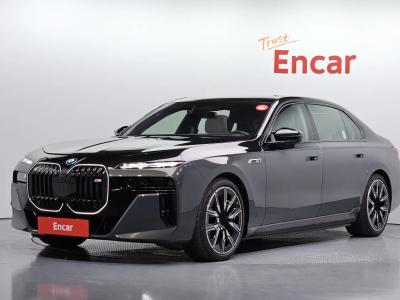 2025 BMW i7