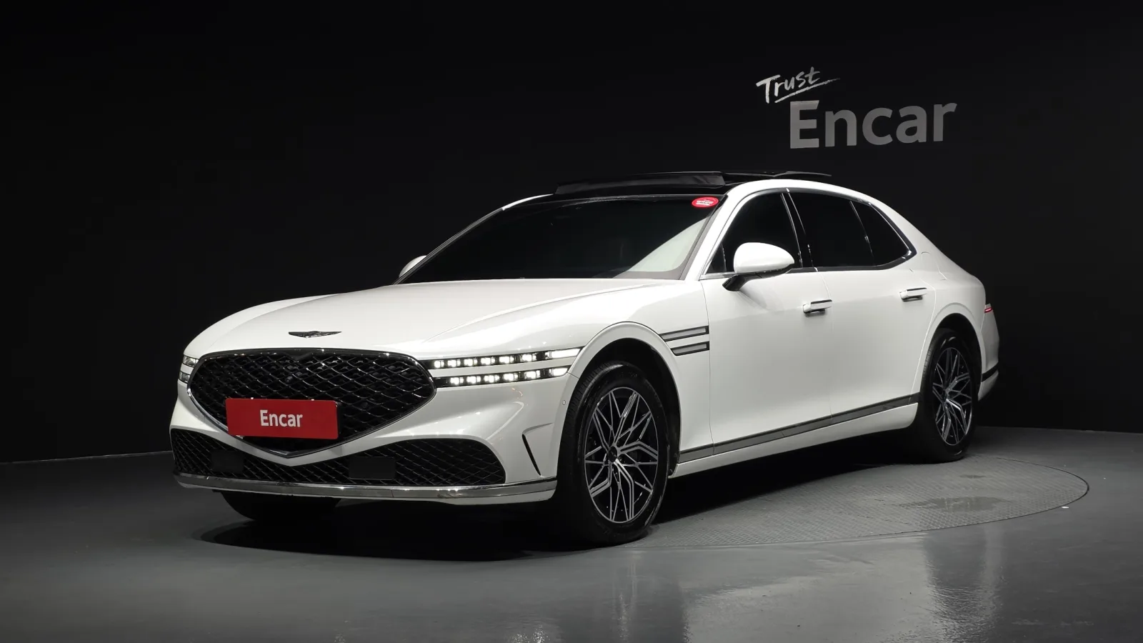 2022 Genesis G90