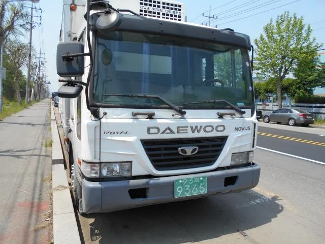 2007 Tata Daewoo Novus Medium Truck