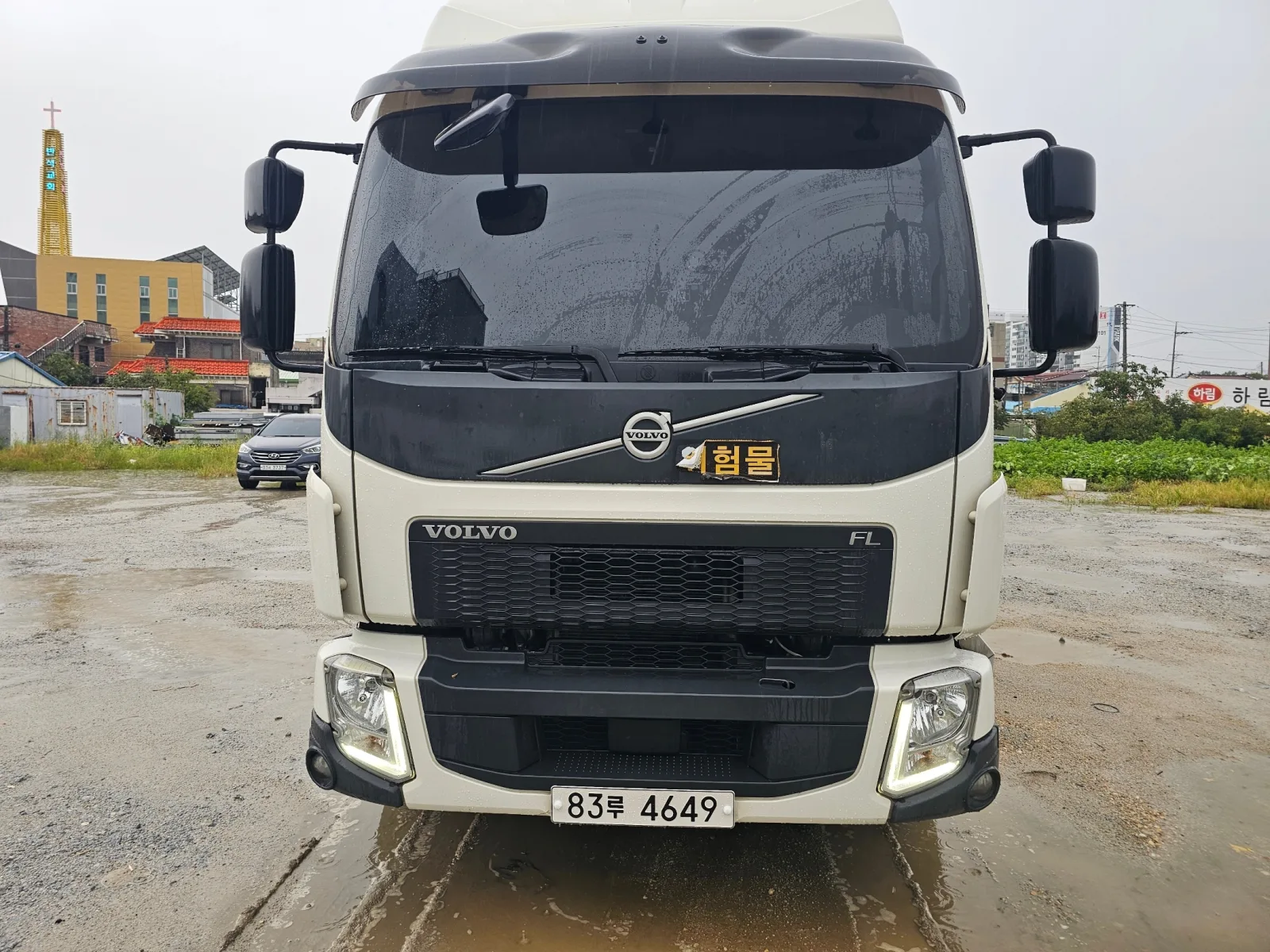 2020 Volvo CargoTruck