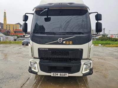 2020 Volvo CargoTruck