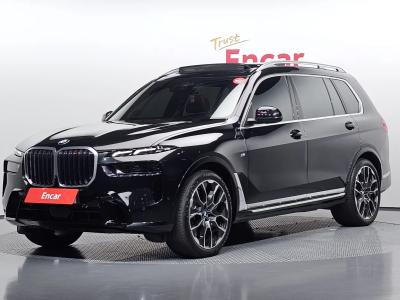 2024 BMW X7