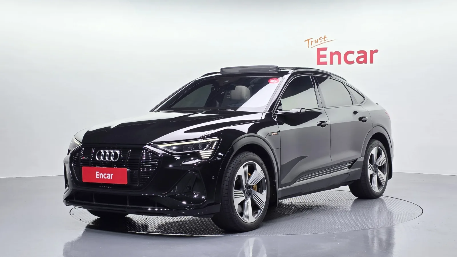 2022 Audi e-tron