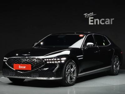 2023 Genesis G90