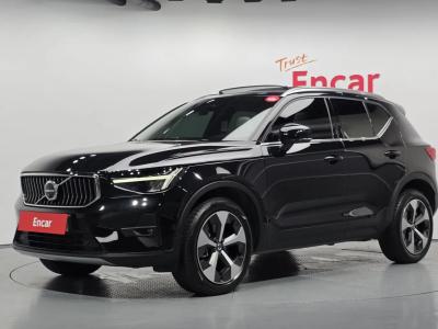 2023 Volvo XC40