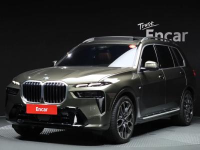 2025 BMW X7