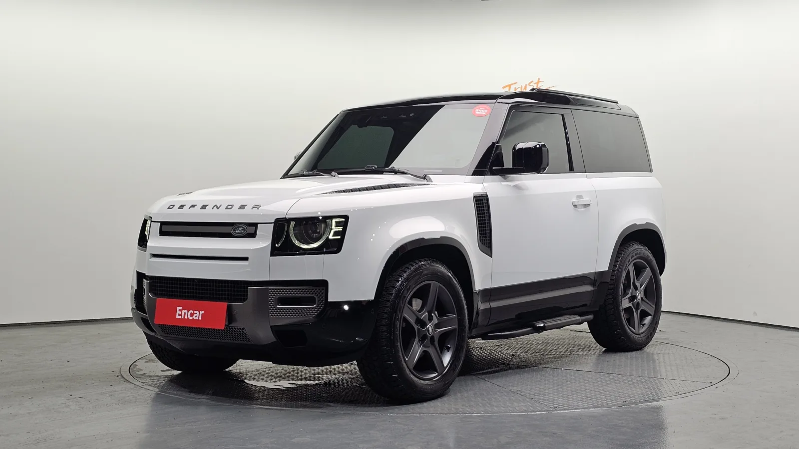 2025 Land Rover Defender