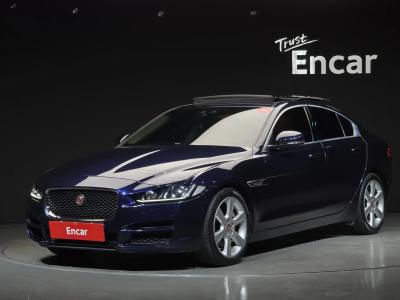 2019 Jaguar XE