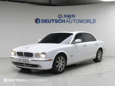 2005 Jaguar XJ-8