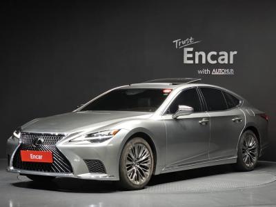 2023 Lexus LS