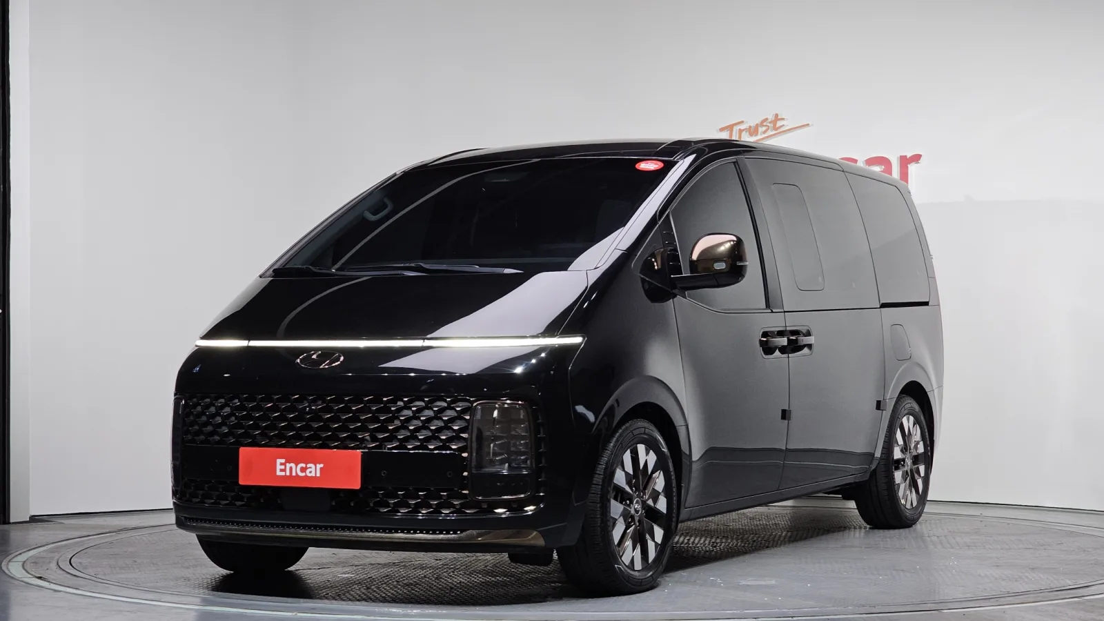 2023 Hyundai Staria