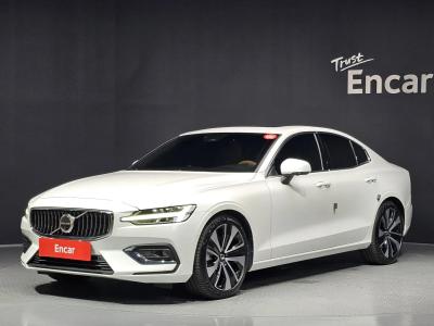 2025 Volvo S60