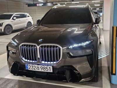 2025 BMW X7