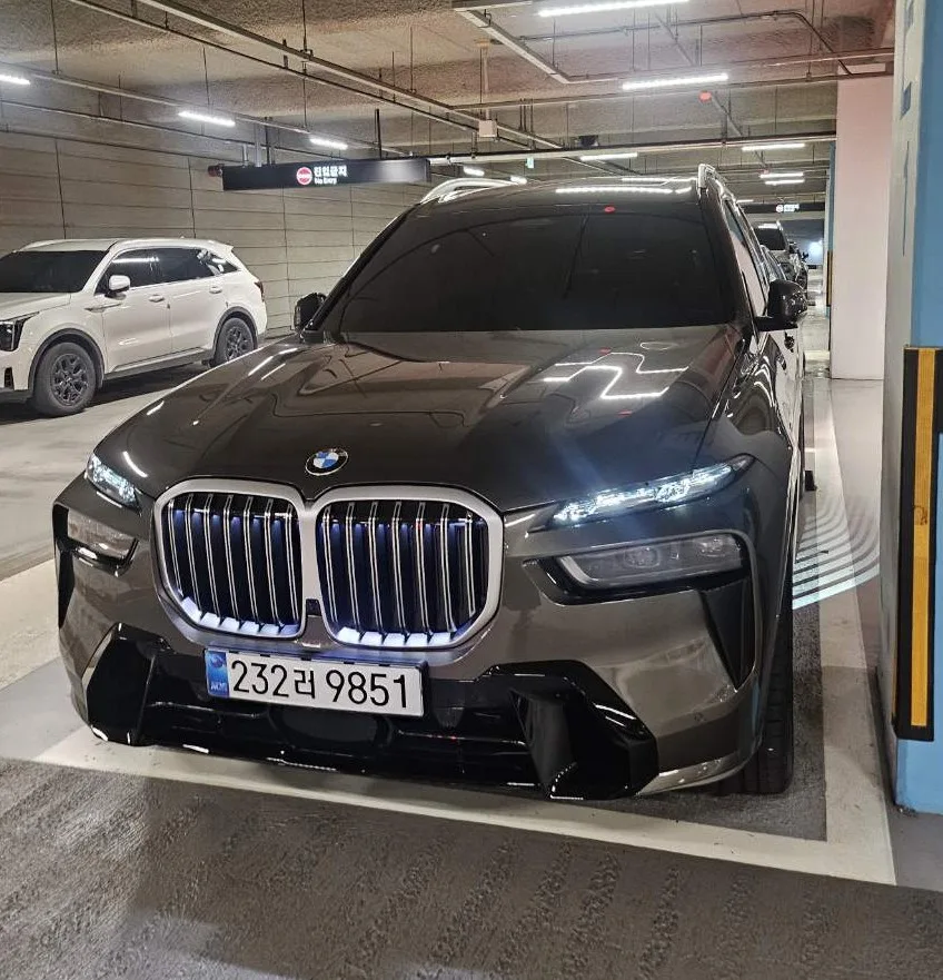 2025 BMW X7