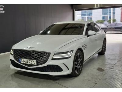 2025 Genesis G80