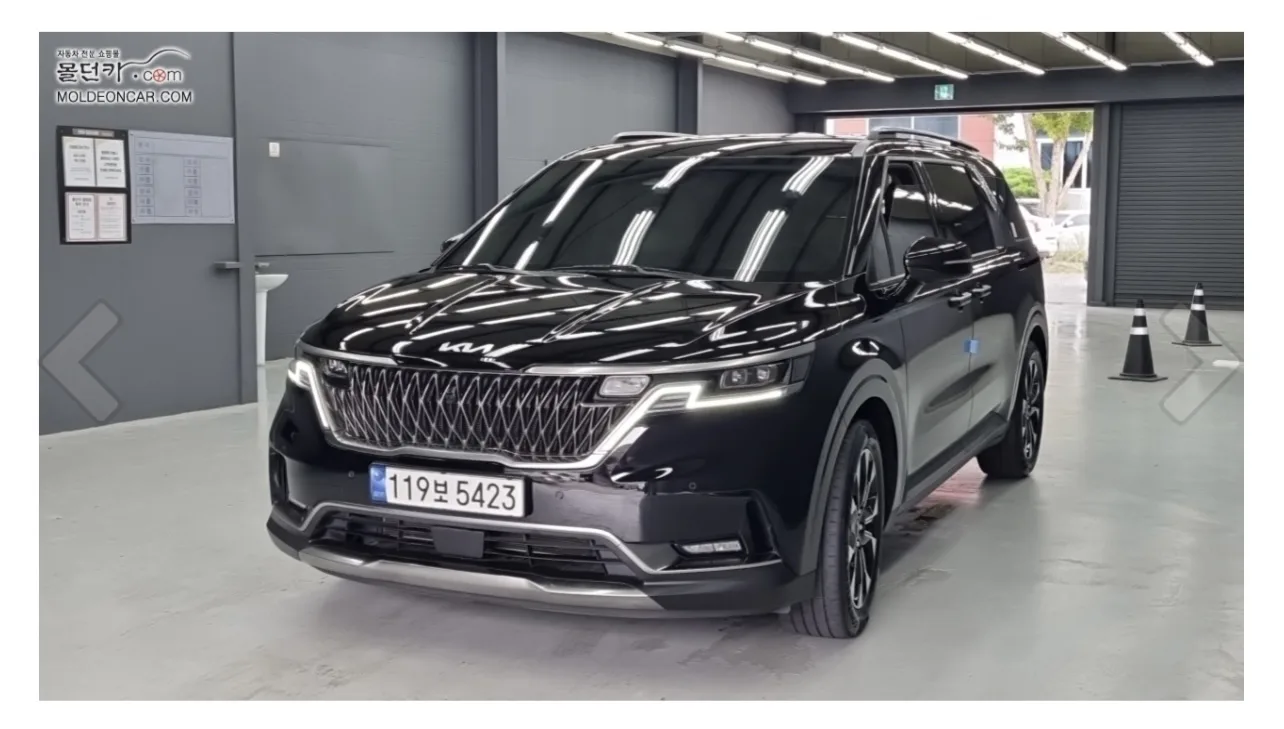 2023 Kia Carnival